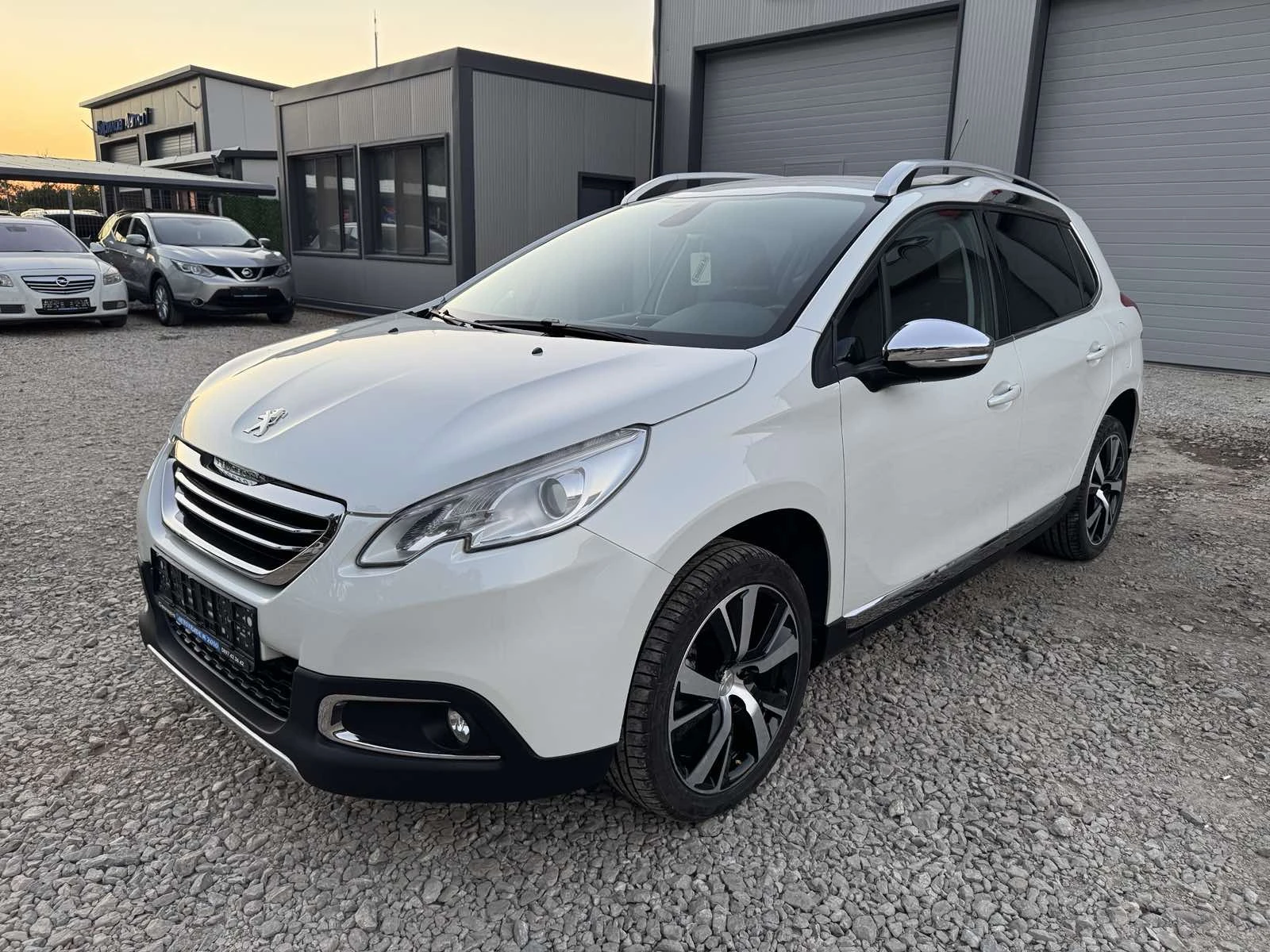 Peugeot 2008 1.6HDI* 99ks* TOP* KLIMA* EVRO6, снимка 14 - Автомобили и джипове - 55735109