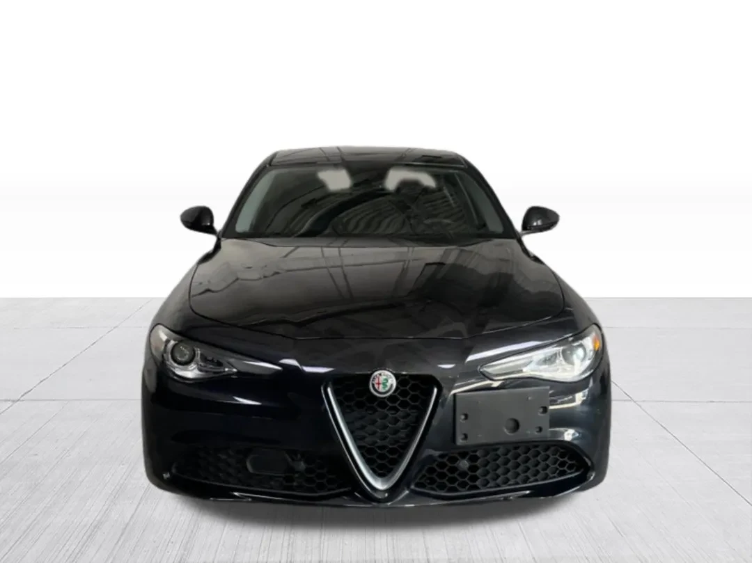 Alfa Romeo Giulia 2.0T TI AWD / PANO / BLACK / HARMAN-KARDON | Mobile.bg � ����������� 5