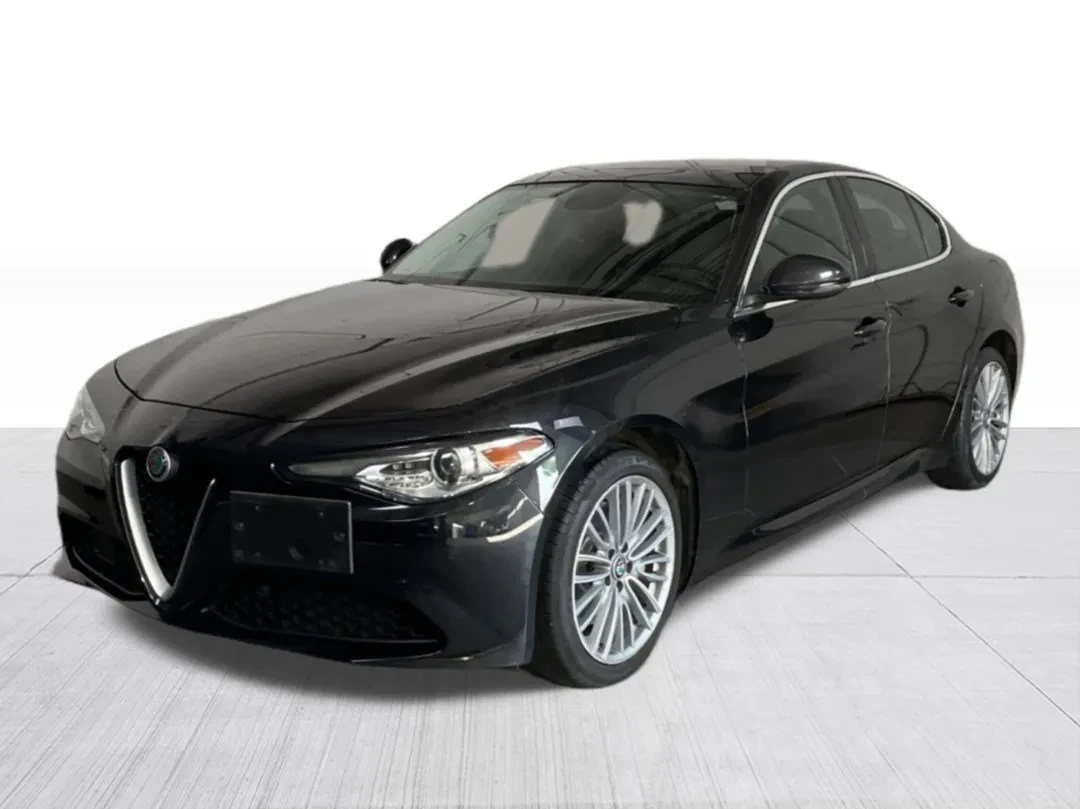 Alfa Romeo Giulia 2.0T TI AWD / PANO / BLACK / HARMAN-KARDON | Mobile.bg � ����������� 3