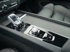 Volvo XC60 NEW 2026 T8 AWD Black Edition Plus, снимка 13