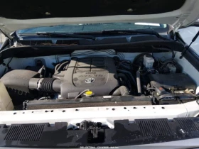 Toyota Tundra LIMITED 5.7L V8 - 21500 € / 42050.35 лв. - 72378635 12