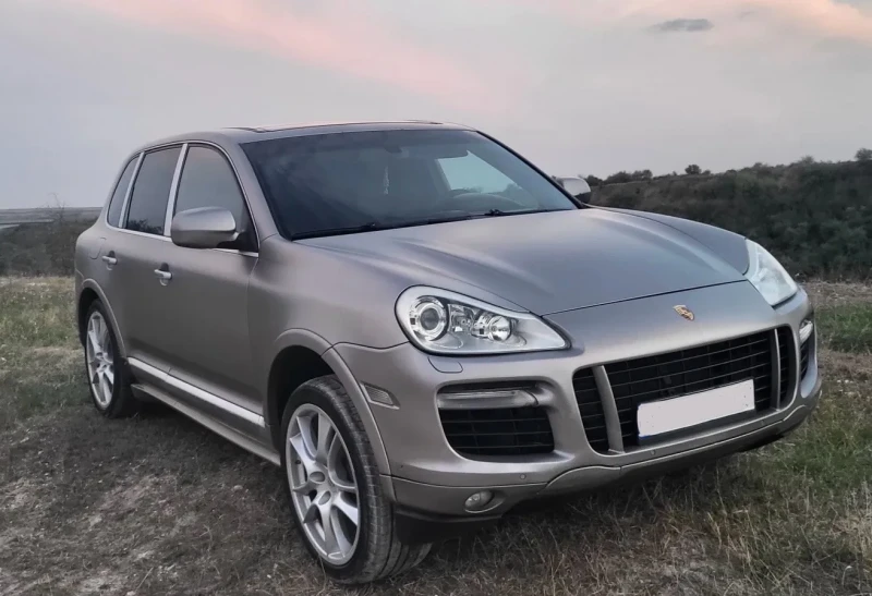 Porsche Cayenne 3.6 GTS Pack, снимка 2 - Автомобили и джипове - 47380272