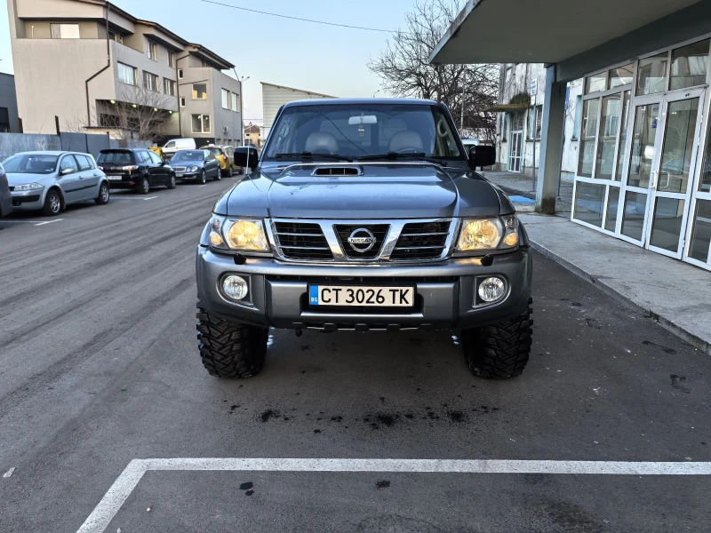 Nissan Patrol 3.0 , снимка 1 - Автомобили и джипове - 48854553