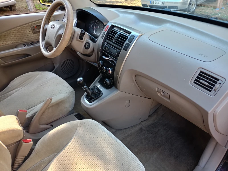 Hyundai Tucson, снимка 7 - Автомобили и джипове - 51839551