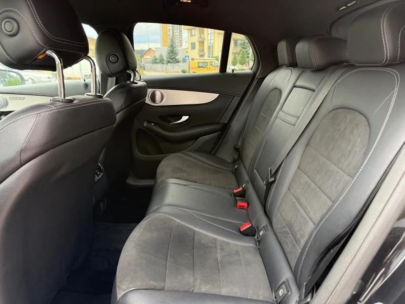 Mercedes-Benz GLC 300 AMG* 4matic* Multibeam* Burmester* Camera* 38000км, снимка 17 - Автомобили и джипове - 51750898