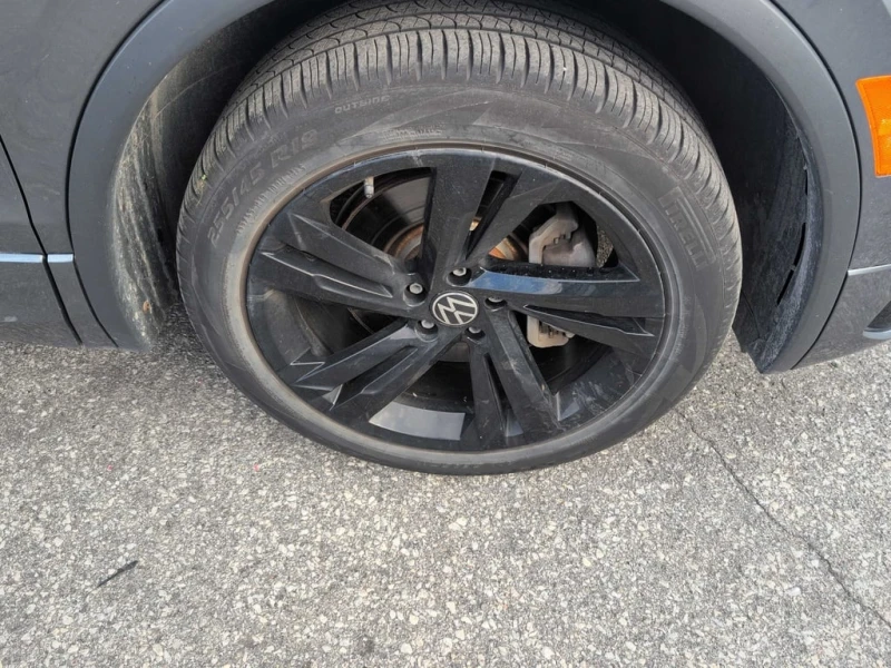VW Tiguan * Comfortline R Line Black Edition * CARFAX * БЕЗ , снимка 7 - Автомобили и джипове - 52565487
