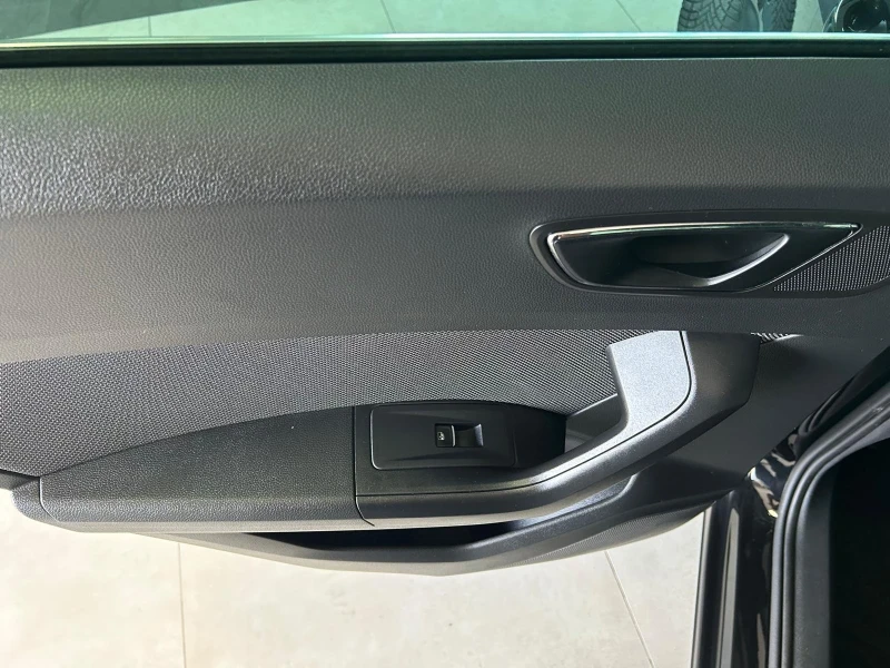 Seat Ateca  УНИКАТ Нов внос Германия!!!!! 2.0ТДИ 190КС 4Х4, снимка 8 - Автомобили и джипове - 52793092