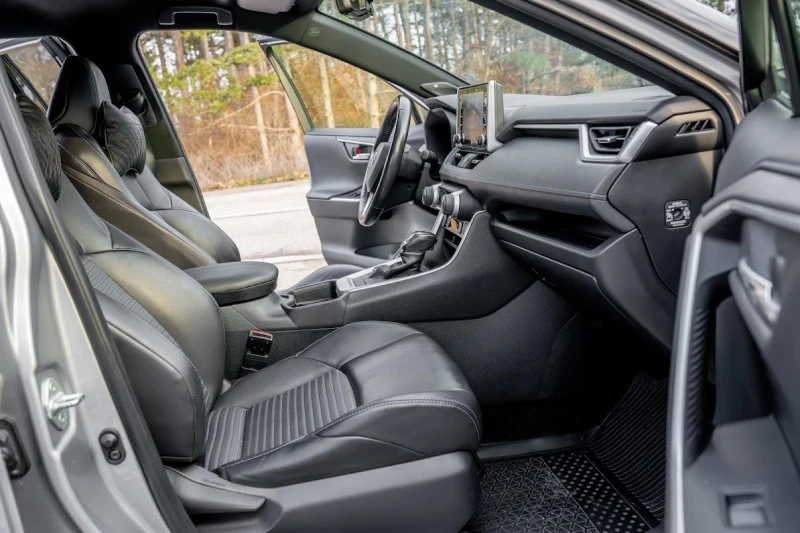 Toyota Rav4 2.5 4X4 HYBRID Limited Edition, снимка 9 - Автомобили и джипове - 53157623