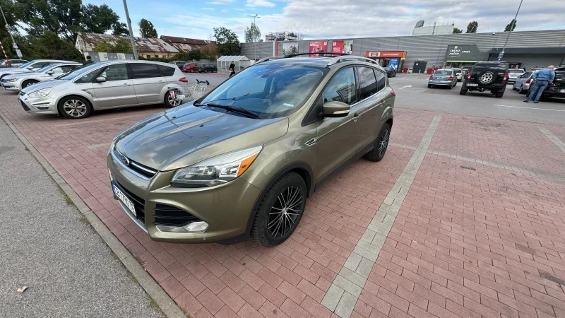 Ford Kuga 2.0t Ecoboost , снимка 8 - Автомобили и джипове - 48508132