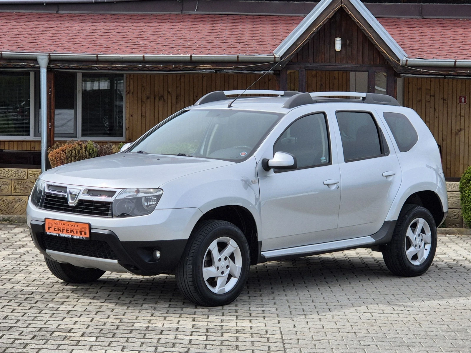 Dacia Duster 1.6 Газ/бензин 105 к.с. - [1] 