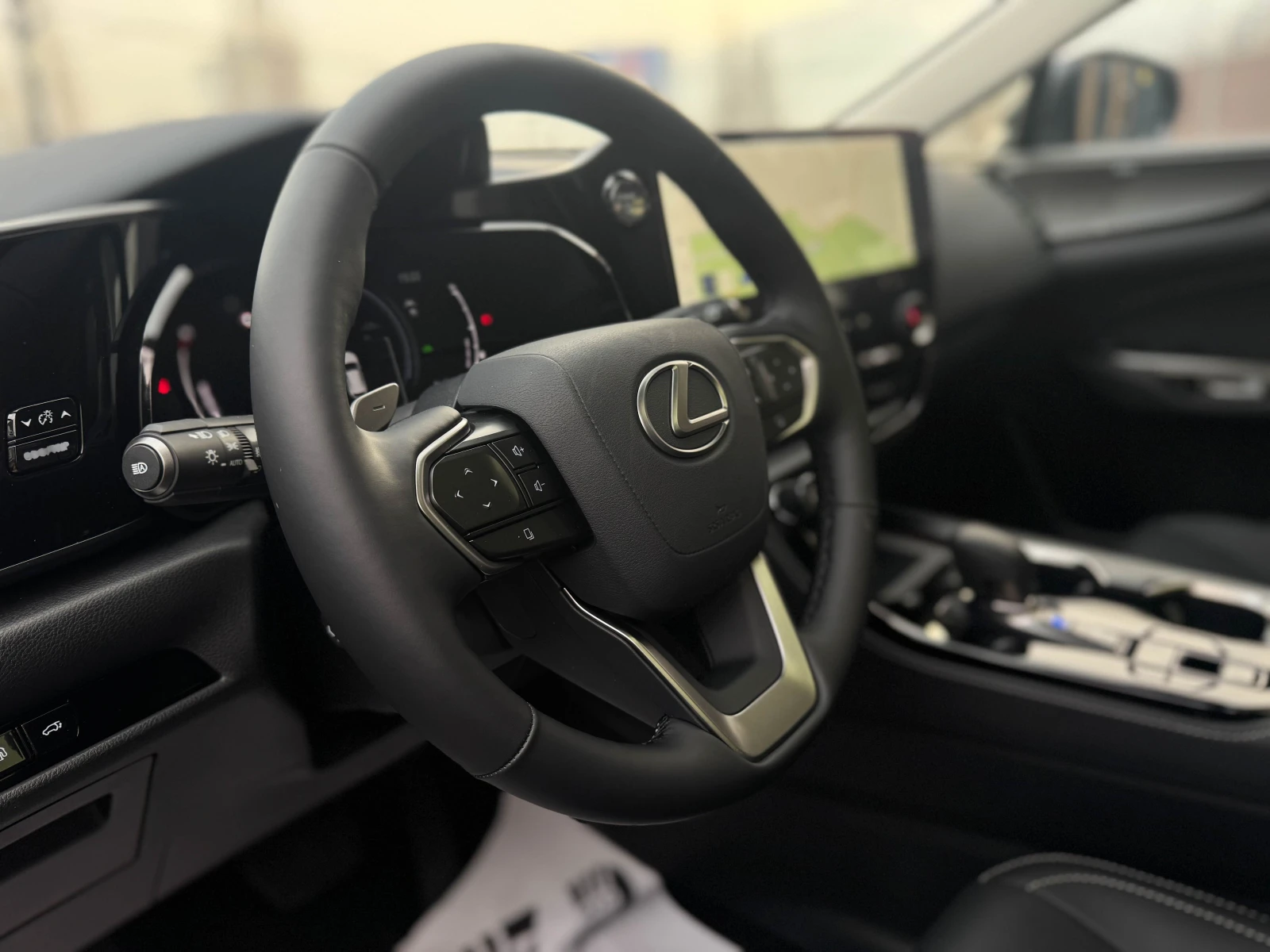 Lexus NX 350h НОВ/2.5HEV/243HP/LUXURY/PANO/MARK LEV/360/4X4/911a - изображение 8