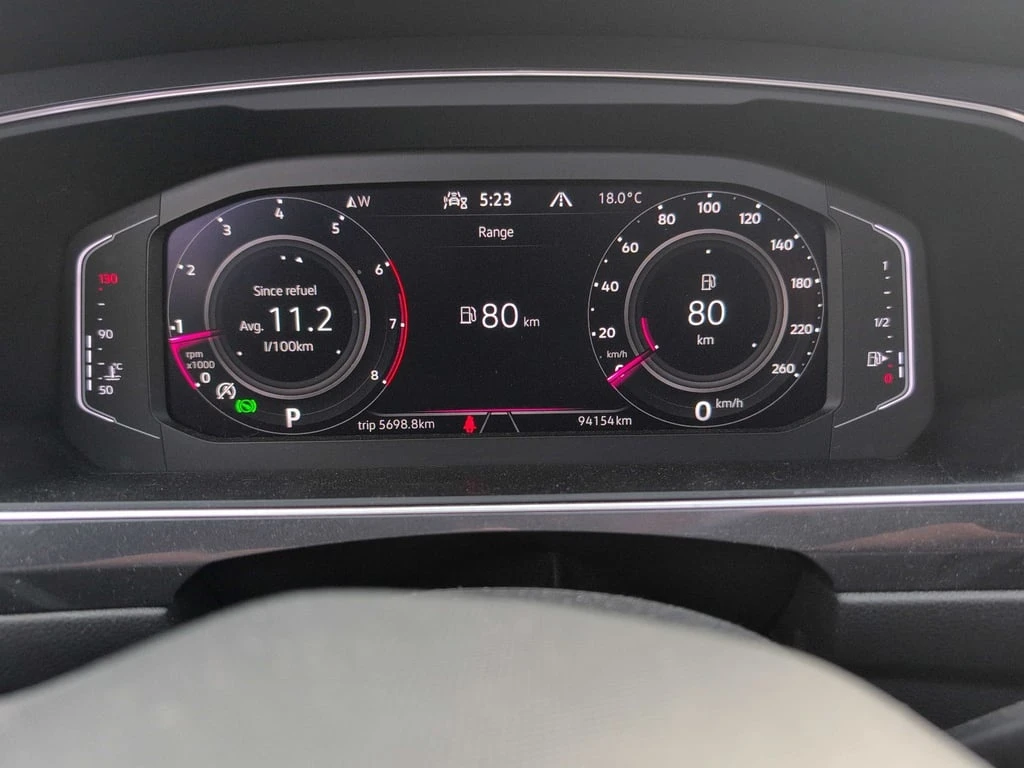 VW Tiguan * Comfortline R Line Black Edition * CARFAX * БЕЗ  - изображение 8