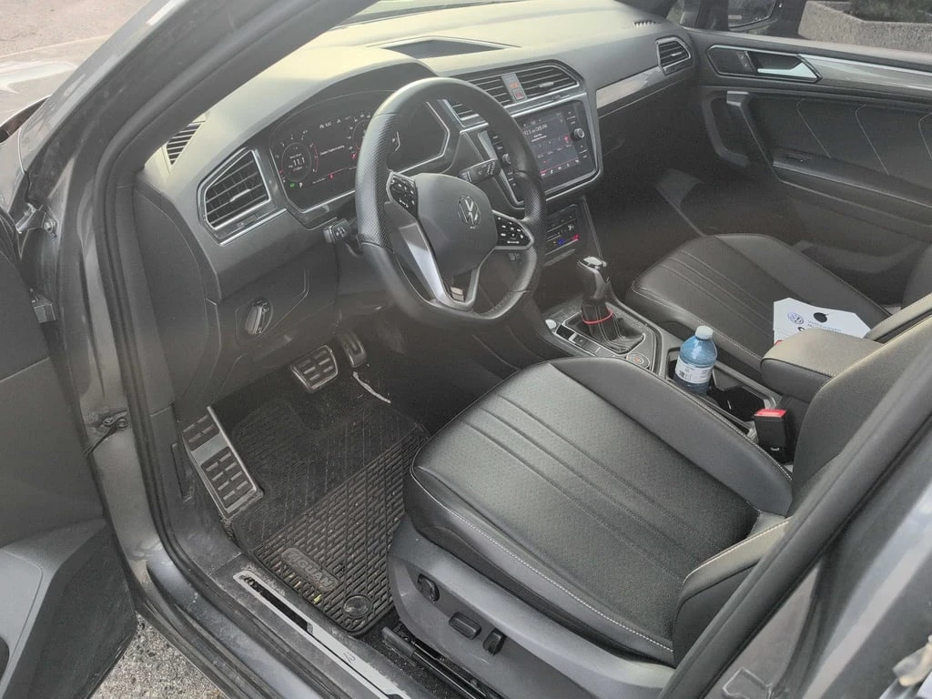 VW Tiguan * Comfortline R Line Black Edition * CARFAX * БЕЗ  - изображение 5