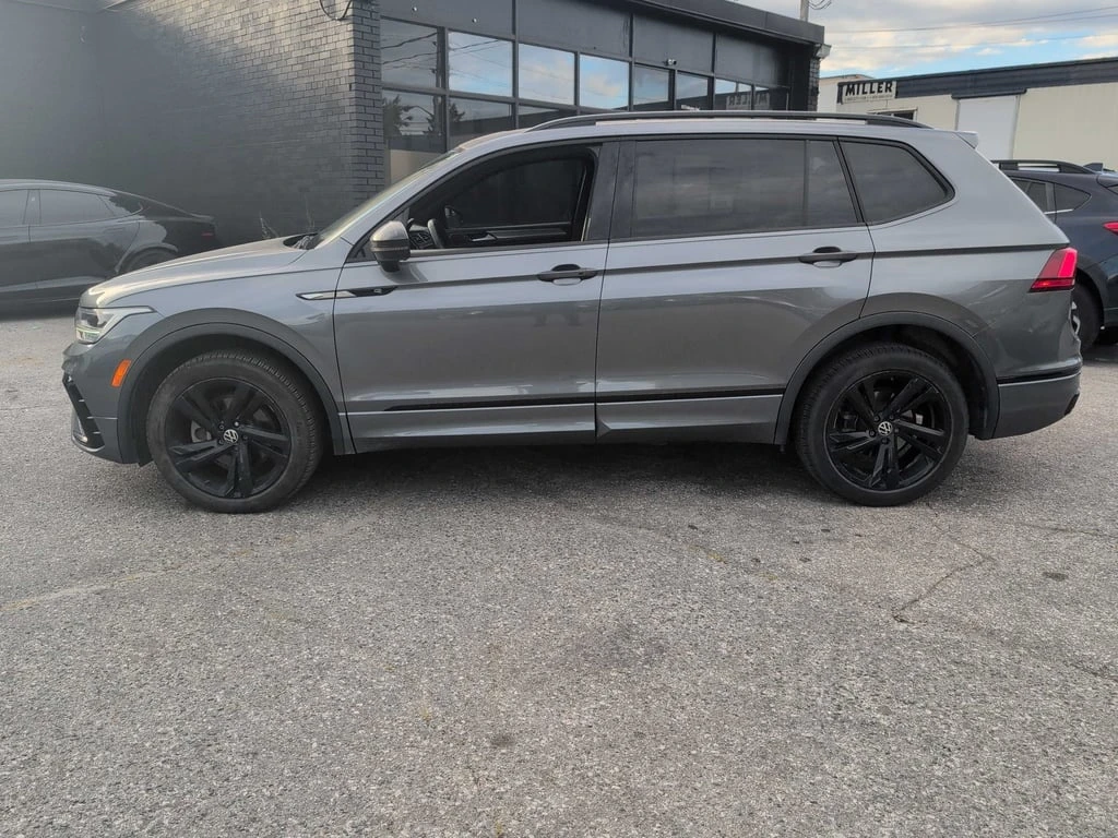 VW Tiguan * Comfortline R Line Black Edition * CARFAX * БЕЗ  - изображение 2