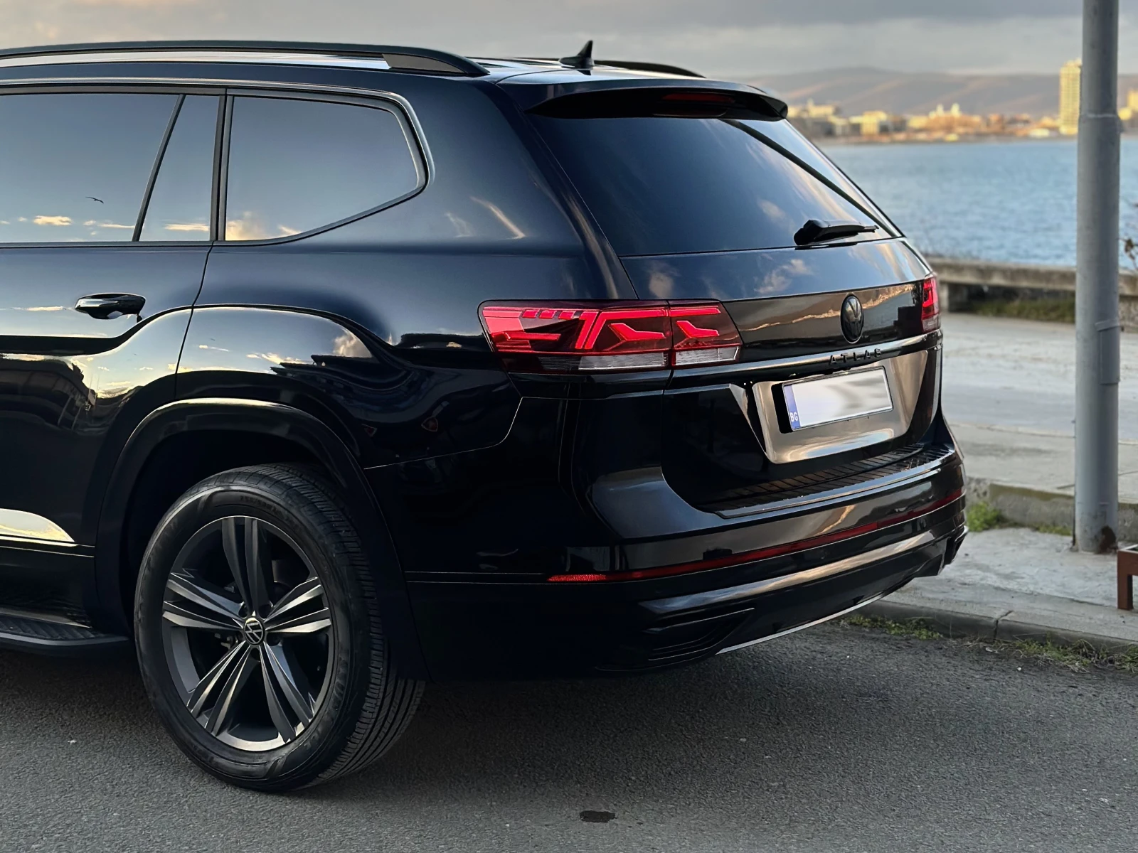 VW Atlas 2.0L 4Motion, R-Line - изображение 5