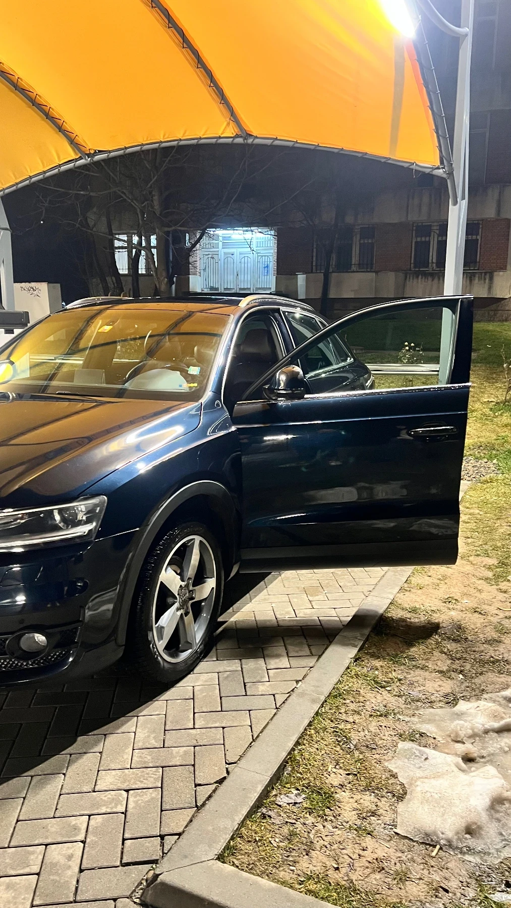 Audi Q3 2.0 TFSI Quattro , снимка 3 - Автомобили и джипове - 53893977