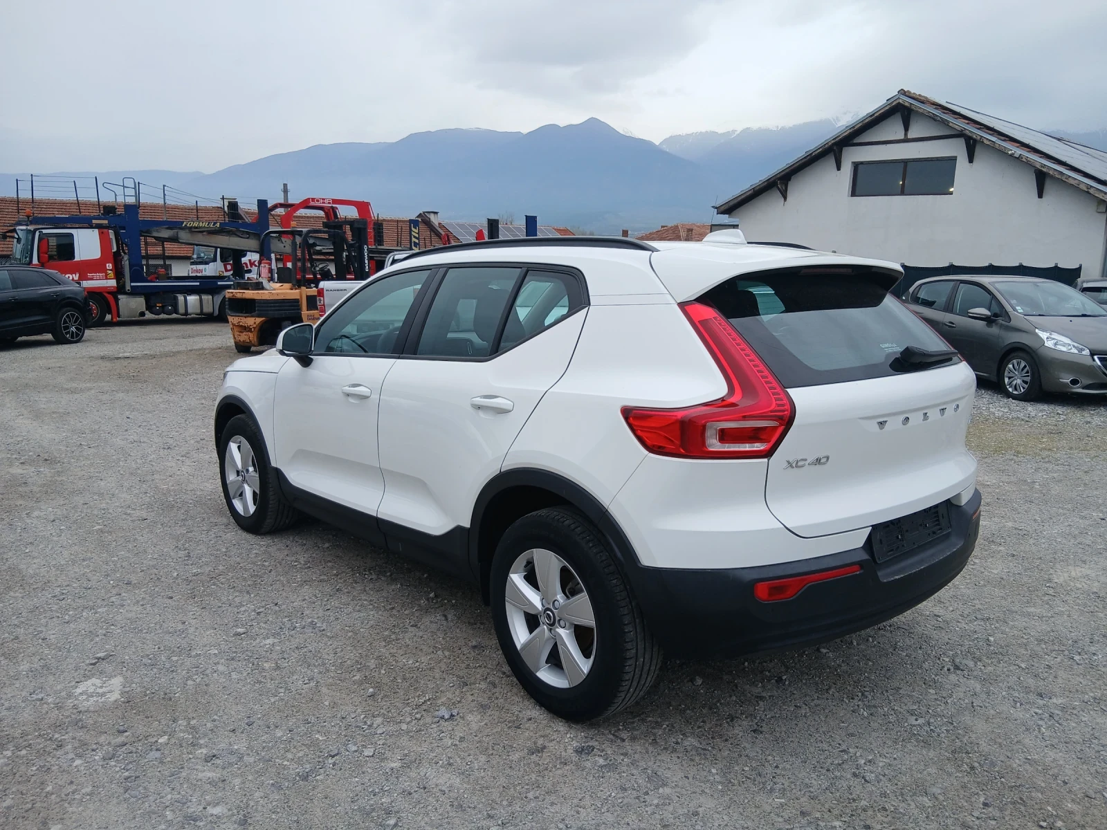 Volvo XC40 D3, снимка 6 - Автомобили и джипове - 54251346