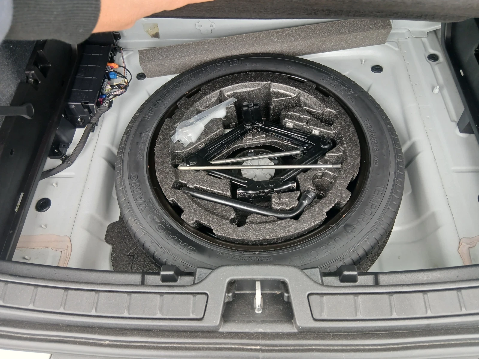 Volvo XC40 D3, снимка 15 - Автомобили и джипове - 54251346