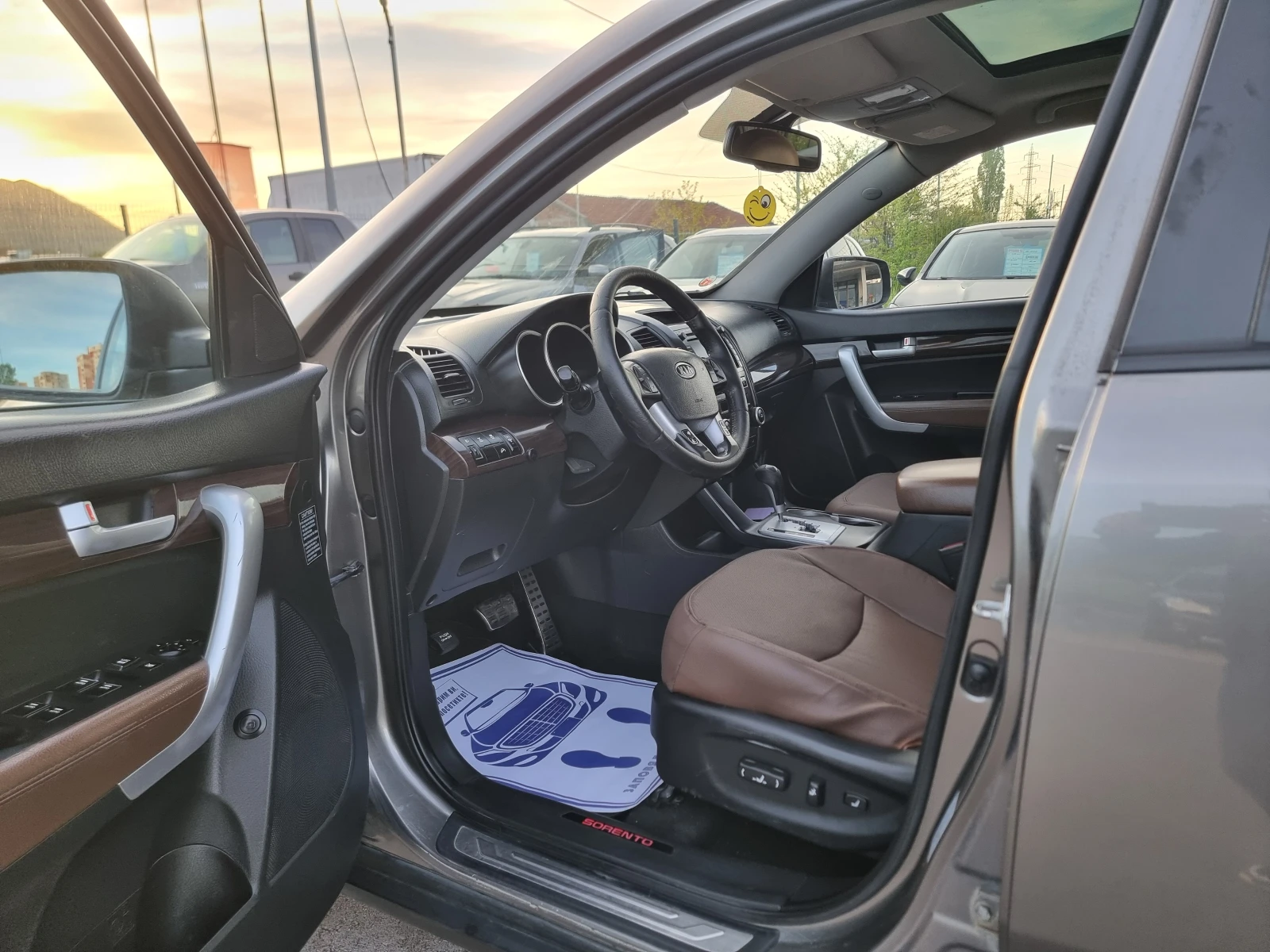 Kia Sorento 2.2CRDI, снимка 10 - Автомобили и джипове - 54338488