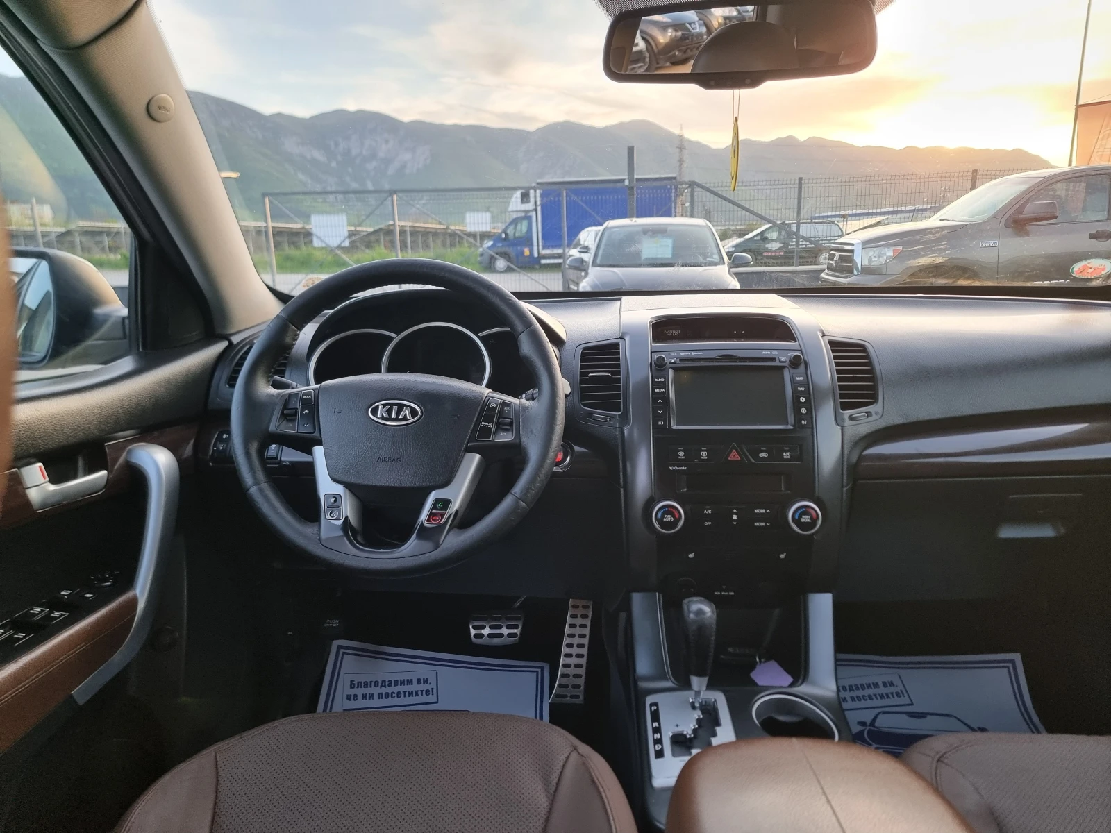 Kia Sorento 2.2CRDI, снимка 12 - Автомобили и джипове - 54338488