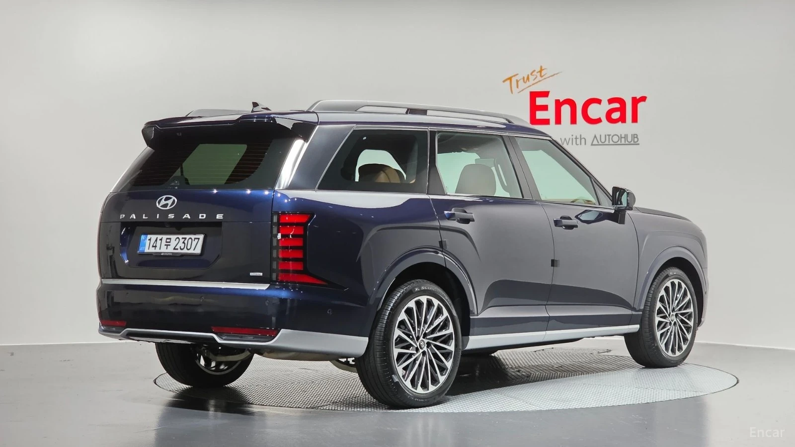 Hyundai Palisade 2.5T* 4WD* CALLIGRAPHY* МАСАЖИ* 360* ПОДГРЕВ* ОБДУ, снимка 2 - Автомобили и джипове - 55492152