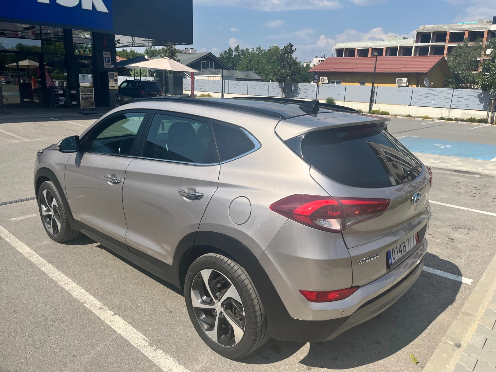 Hyundai Tucson 2.0CRDI 4X4 EXPOSSIBLE= AVTOMAT= NAVI= 184000КМ!!!, снимка 7 - Автомобили и джипове - 55588764