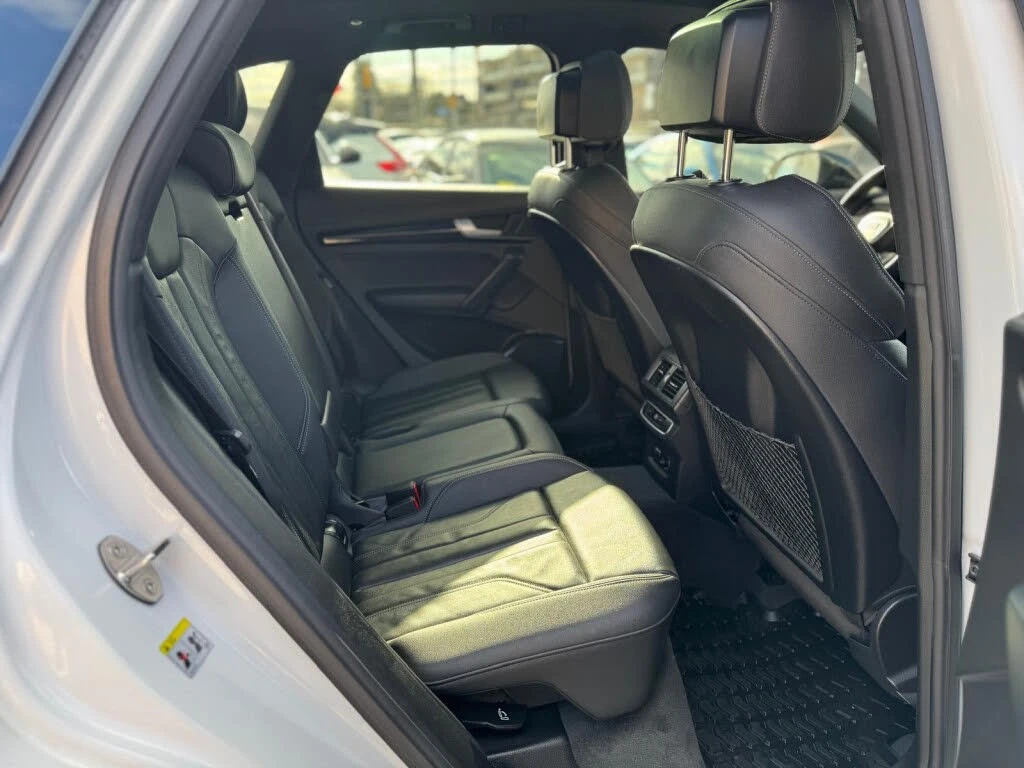 Audi Q5 * QUATTRO * S-LINE * Автокредит * Цена до България, снимка 11 - Автомобили и джипове - 55626186