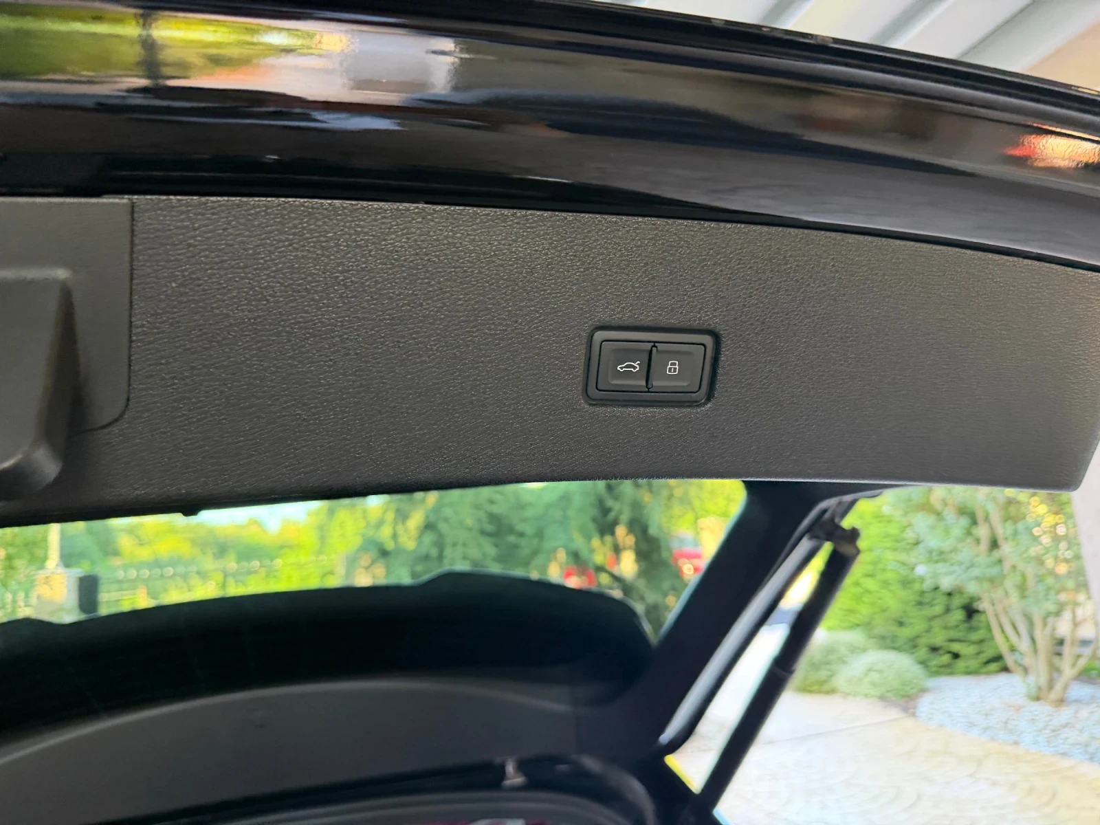 Audi RSQ8, снимка 14 - Автомобили и джипове - 56010206