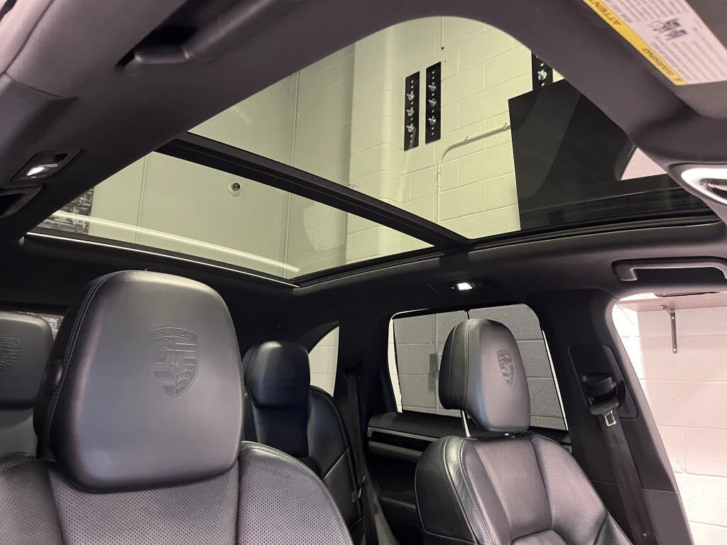 Porsche Cayenne 2017* S E-HYBRID* PLATINUM* BOSE* ОБДУХ* СОБСТ ЛИЗ, снимка 13 - Автомобили и джипове - 56185122