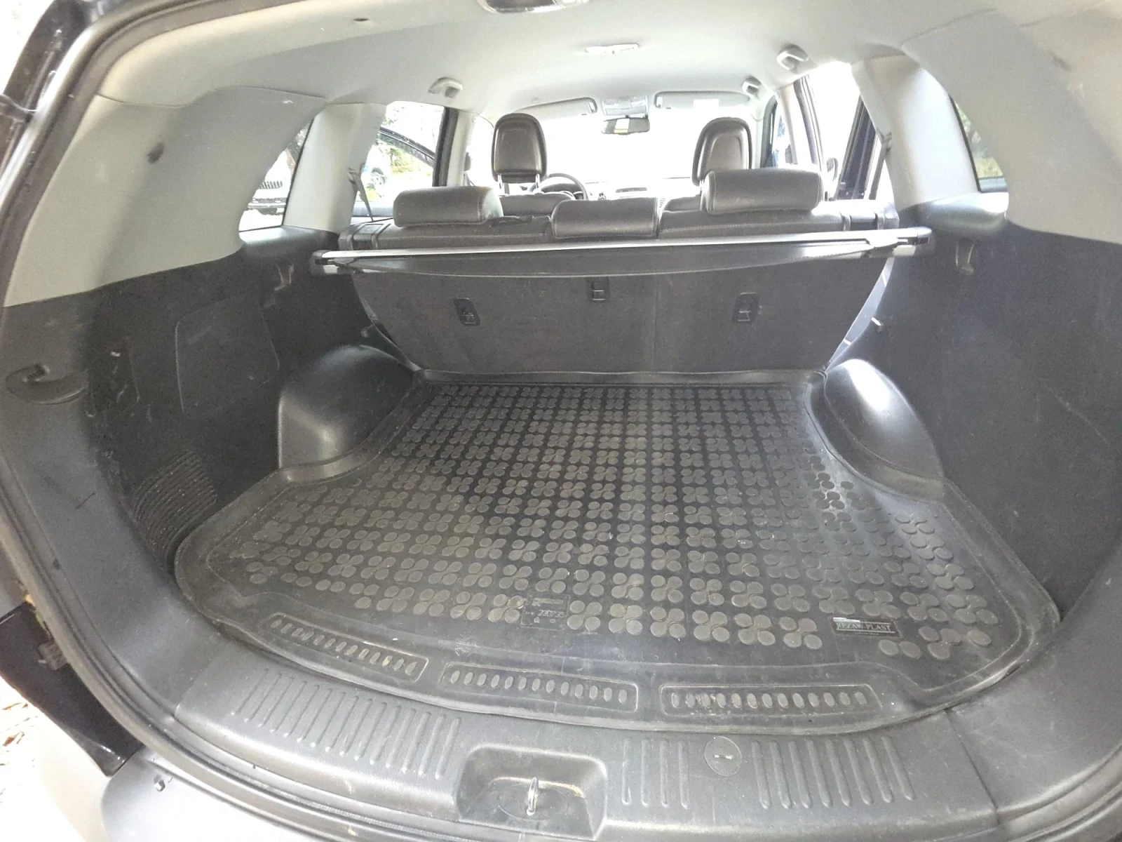Kia Sorento, снимка 14 - Автомобили и джипове - 56554432