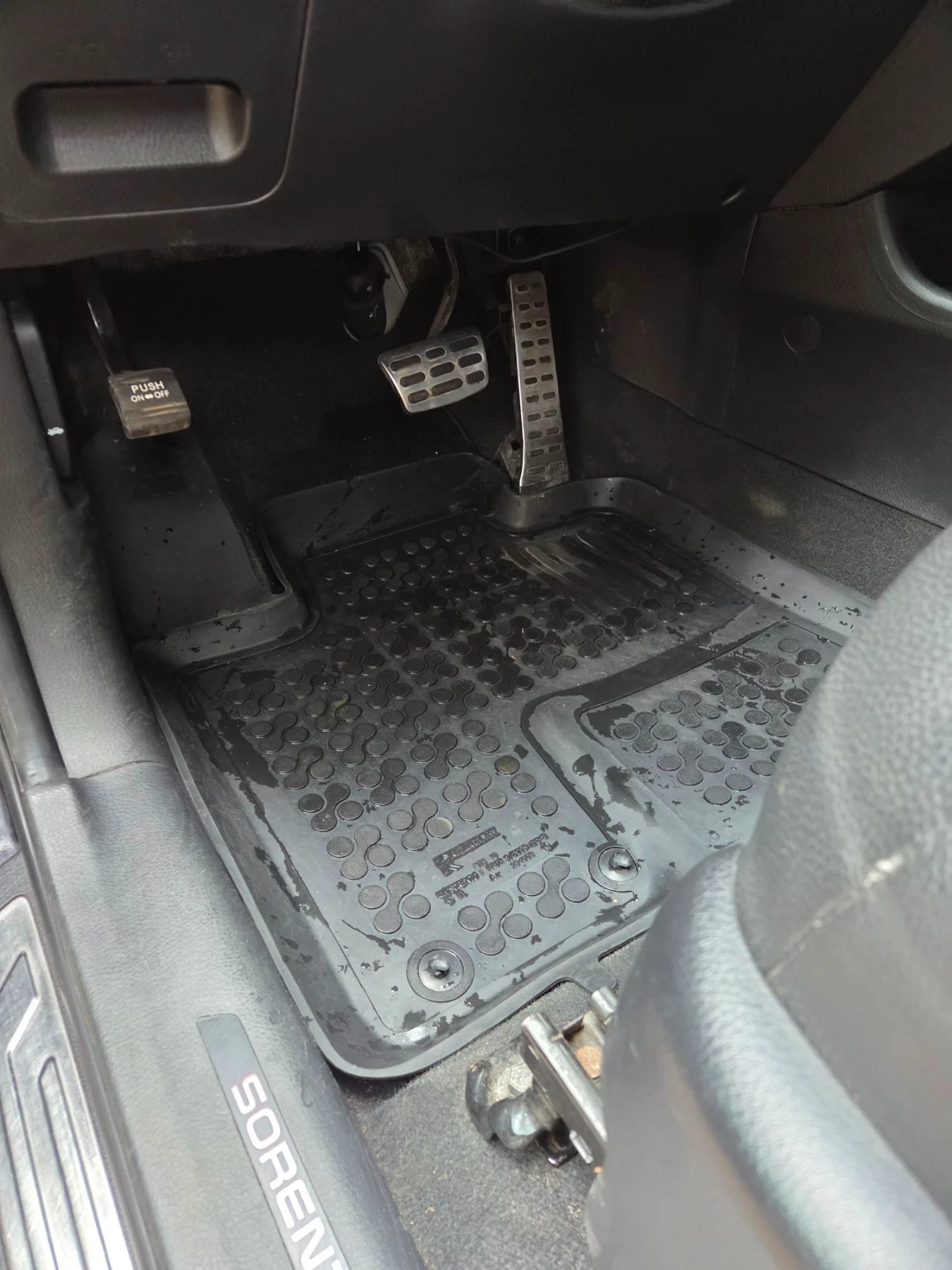 Kia Sorento, снимка 7 - Автомобили и джипове - 56554432