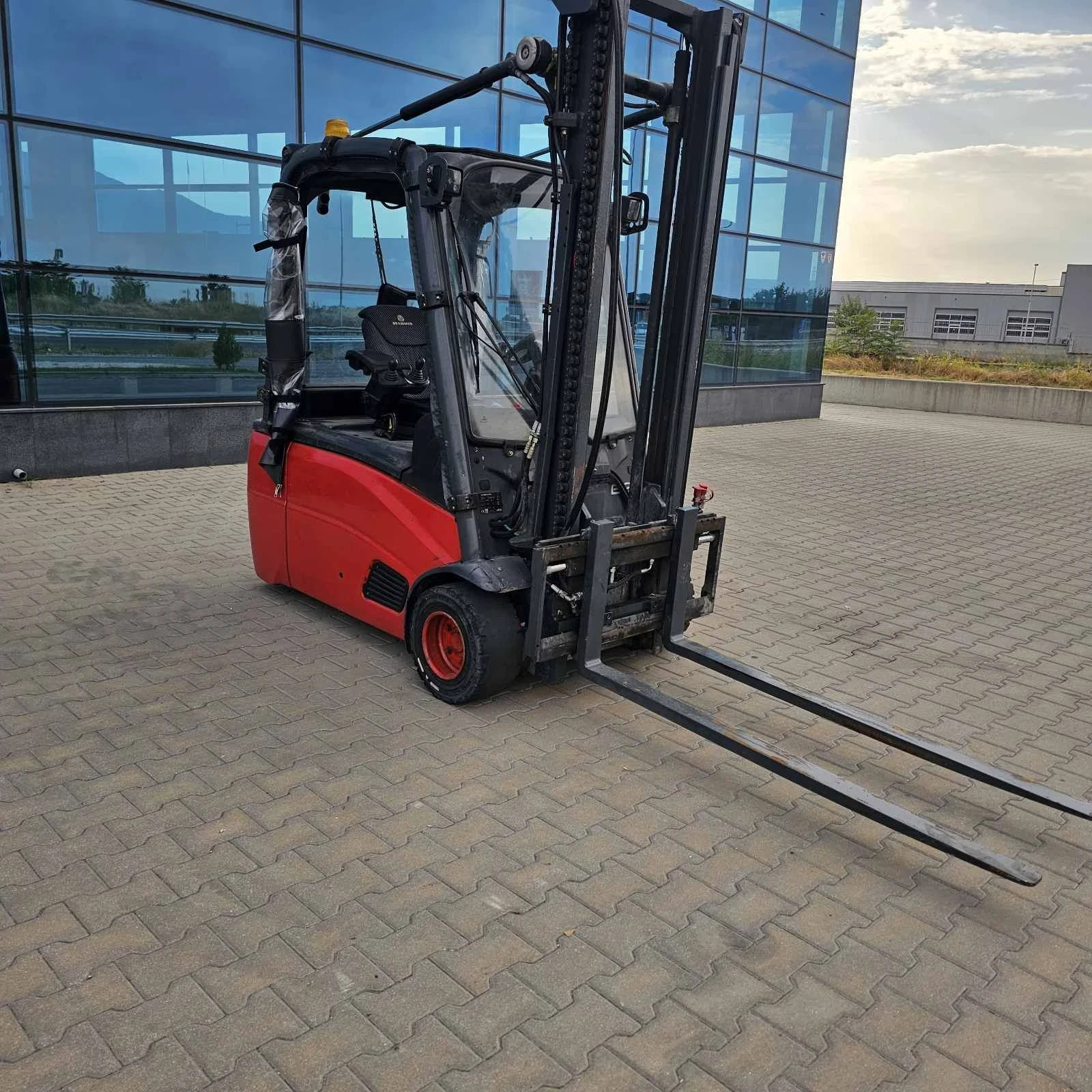 Електрокар Linde Е20