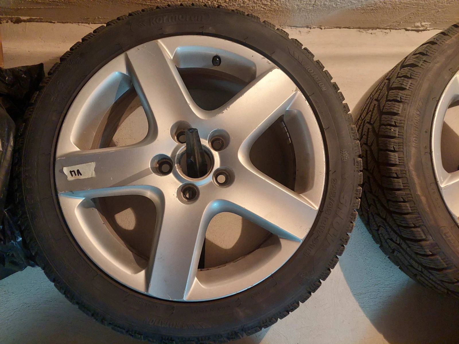 Гуми с джанти Kormoran 225/45R17, снимка 2 - Гуми и джанти - 55546877