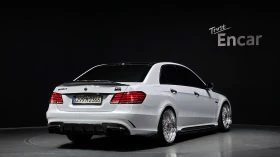 Mercedes-Benz E 63 AMG BRABUS 700* CARBON* PANO* ОБДУХ* КРАЙНА ЦЕНА, снимка 3
