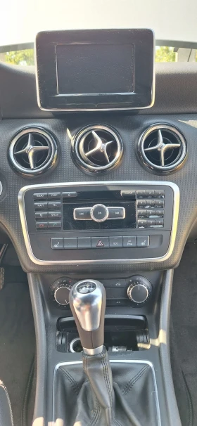 Mercedes-Benz A 200 A200, снимка 9