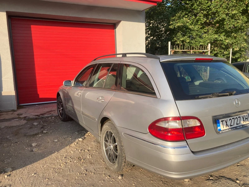 Mercedes-Benz E 270, снимка 8 - Автомобили и джипове - 46759089