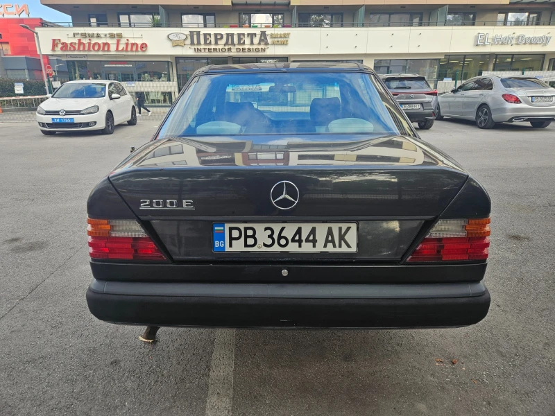 Mercedes-Benz E 200, снимка 6 - Автомобили и джипове - 47614169