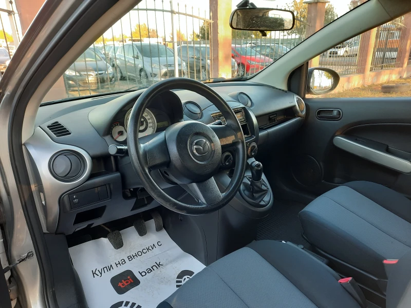 Mazda 2 1.3i, снимка 8 - Автомобили и джипове - 47727725