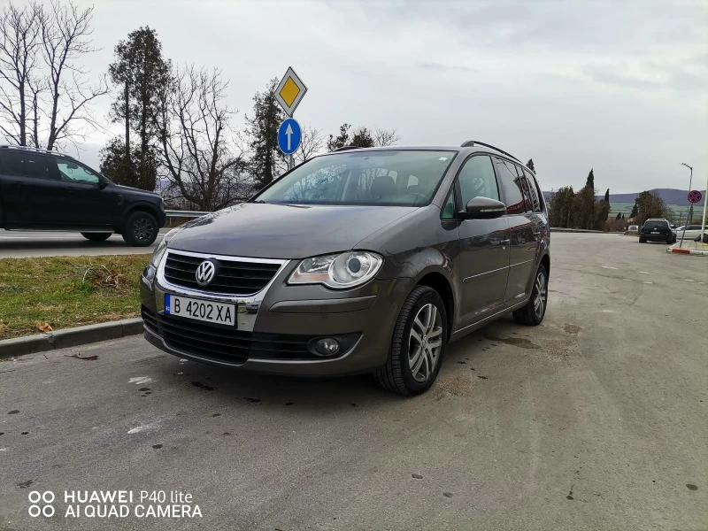 VW Touran 1.4TSI 150кс., снимка 2 - Автомобили и джипове - 48198122