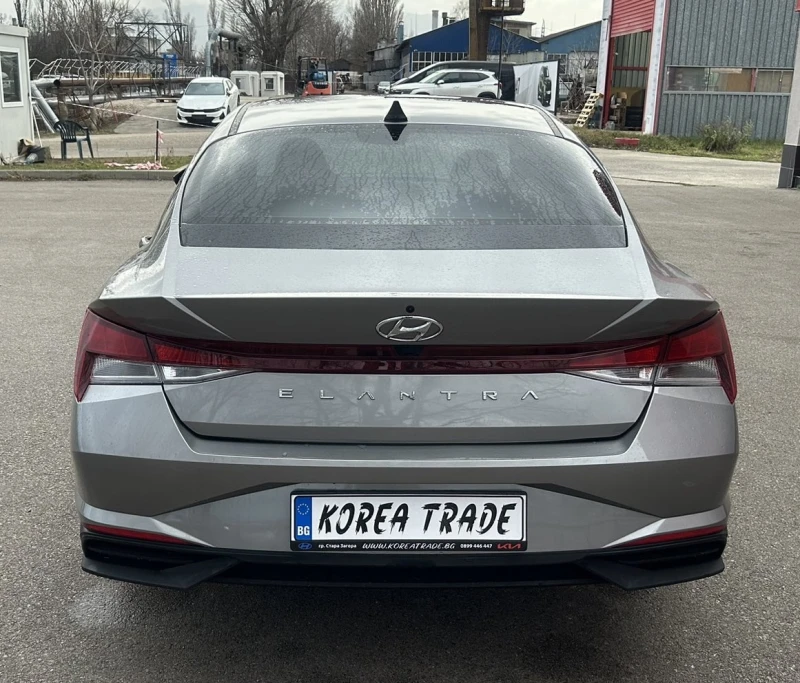 Hyundai Elantra 2.0 MPI, снимка 5 - Автомобили и джипове - 51902499