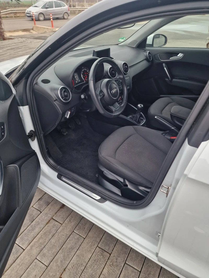 Audi A1 Sportback, снимка 9 - Автомобили и джипове - 51424621