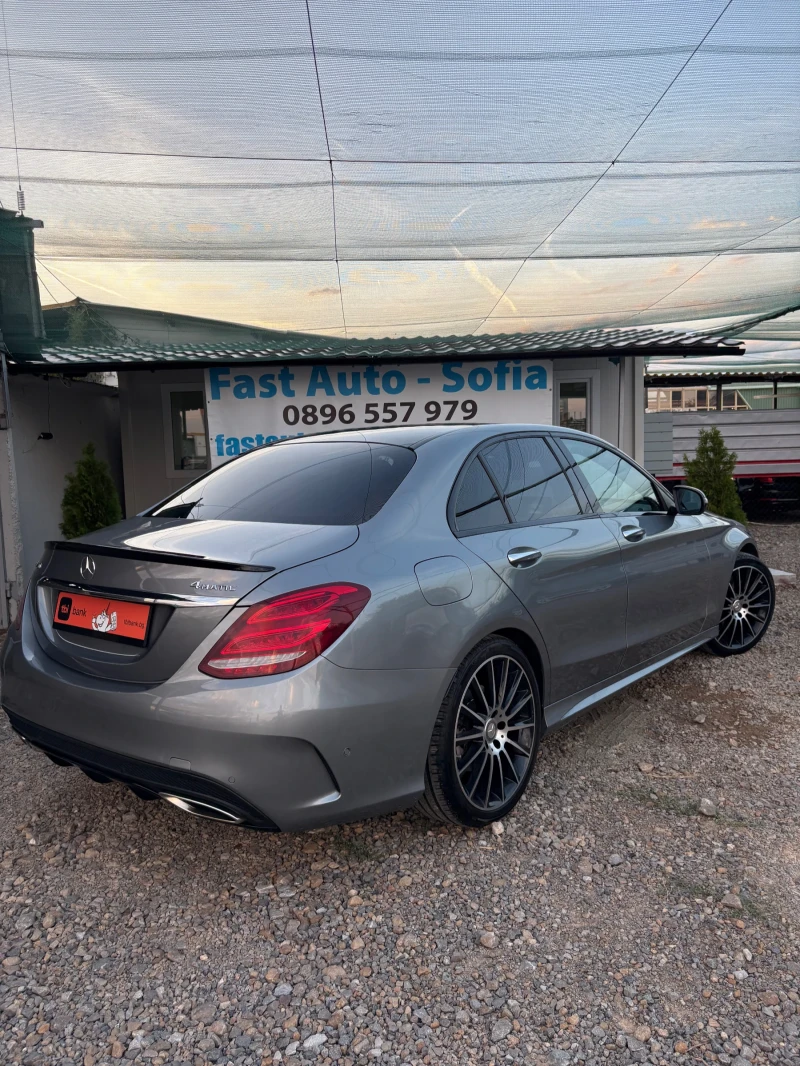 Mercedes-Benz C 400 4Matic* AMG-Line* Panorama* , снимка 4 - Автомобили и джипове - 51827114