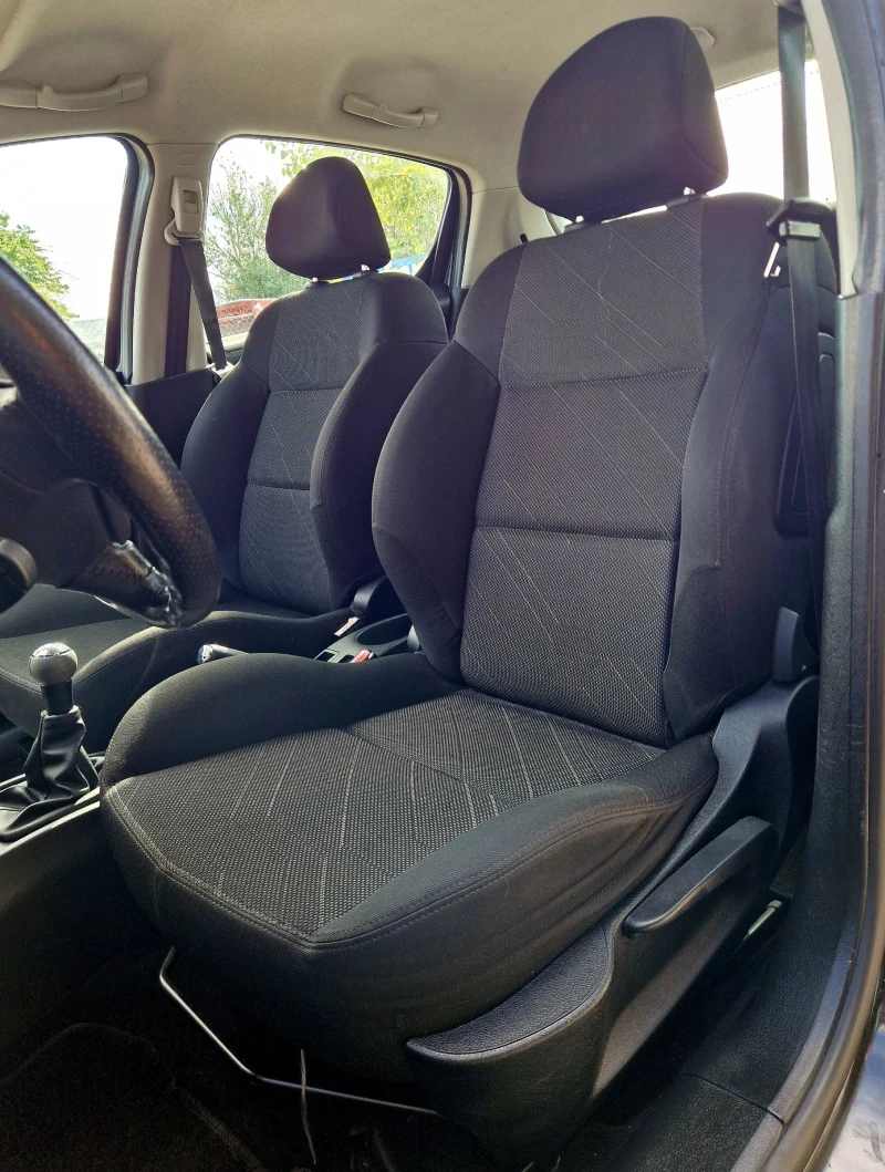 Peugeot 207 207 1.6 VTi XS Pack /  Лизинг / Бартер , снимка 16 - Автомобили и джипове - 52169840