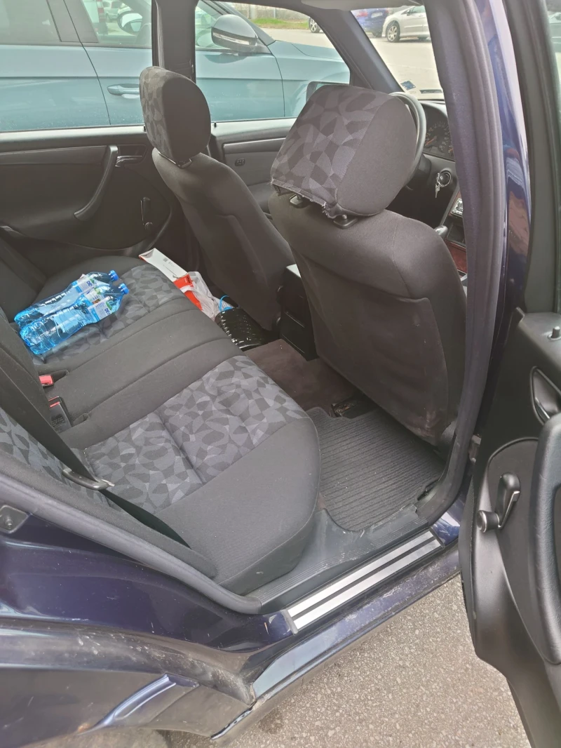 Mercedes-Benz C 200 CDI, снимка 3 - Автомобили и джипове - 52447203