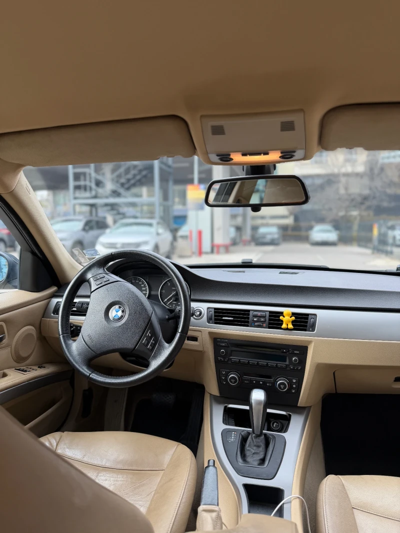 BMW 320, снимка 9 - Автомобили и джипове - 52652827