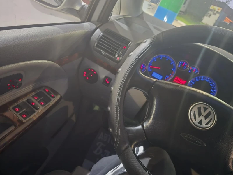 VW Sharan 28, снимка 3 - Автомобили и джипове - 53160887