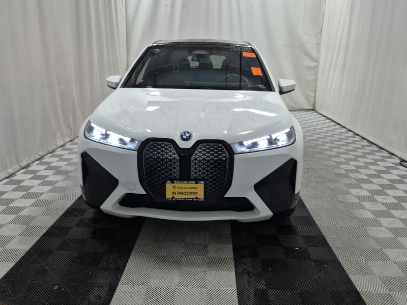 BMW iX xDrive40, снимка 6 - Автомобили и джипове - 53529441