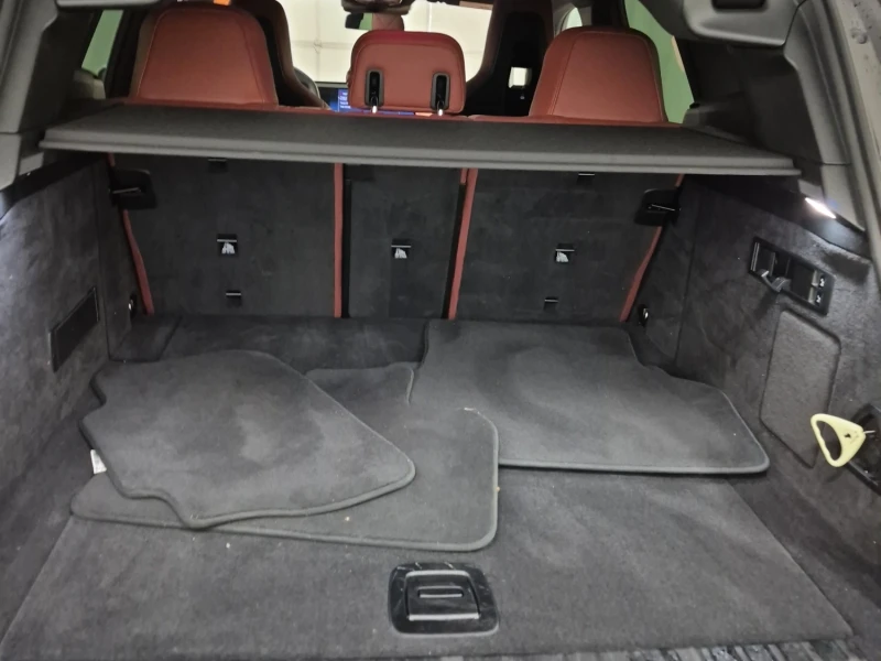 BMW iX xDrive40, снимка 13 - Автомобили и джипове - 53529441