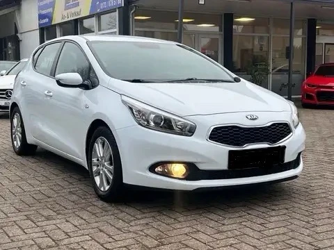 Kia Ceed 1, 6CRDI-110k.с/6ск/КАМЕРА/МУЛТИМЕДИЯ/НОВА!!!, снимка 1 - Автомобили и джипове - 49514085