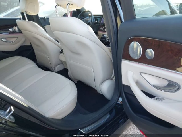 Mercedes-Benz E 300 AMG* PACK* 4MATIC* BURMESTER* �������* 360������*  | Mobile.bg � ����������� 10